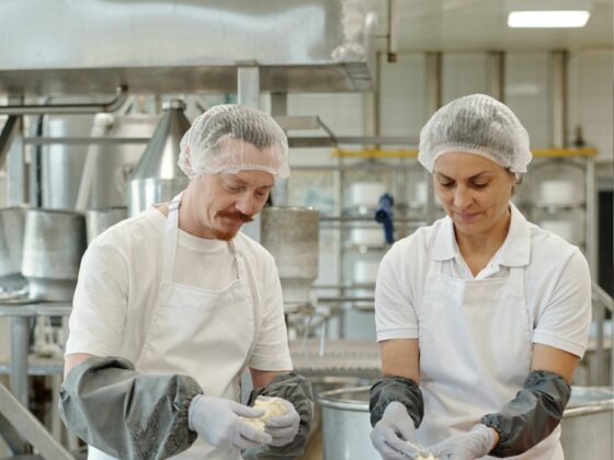 Standardy bezpieczeństwa i certyfikacja w przemyśle spożywczym